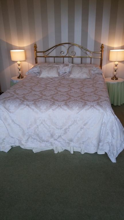 Balnacraig Bed & Breakfast Saline Exterior photo